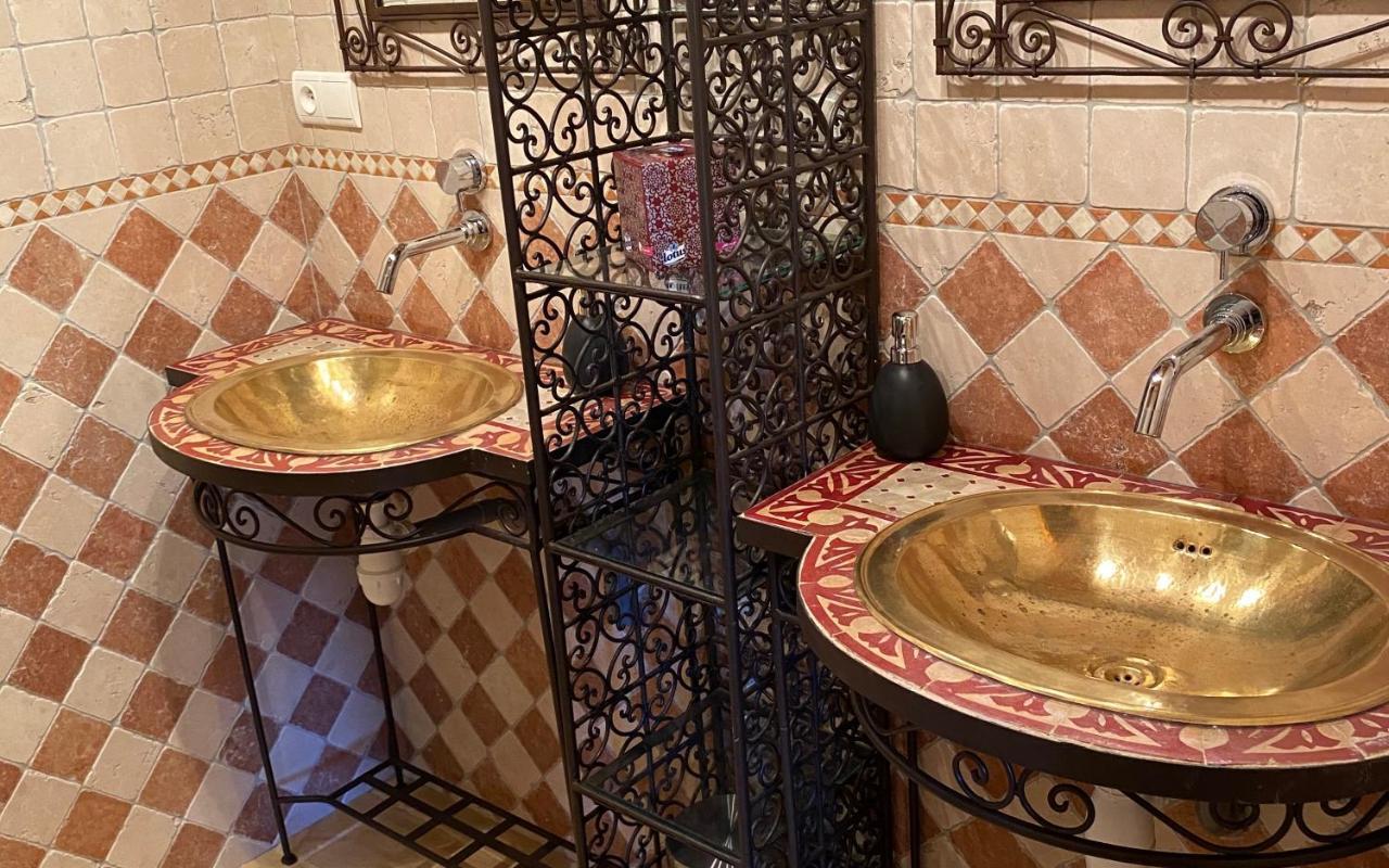 Le Domaine De Tizo Hotell Saint-Victor-de-Morestel Eksteriør bilde