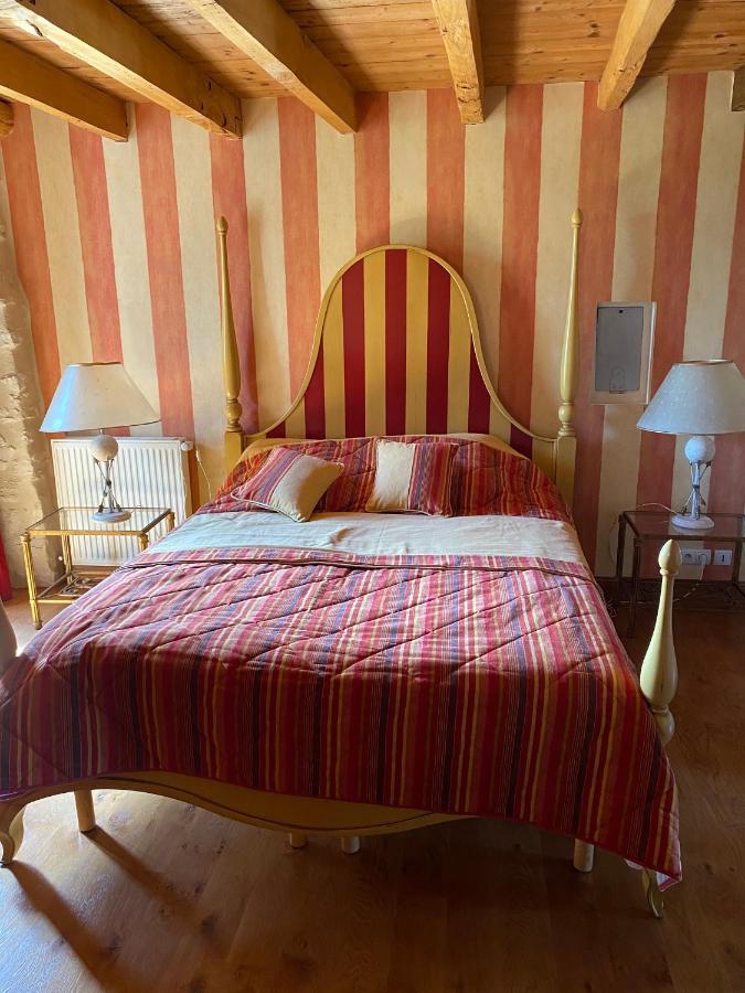 Le Domaine De Tizo Hotell Saint-Victor-de-Morestel Eksteriør bilde
