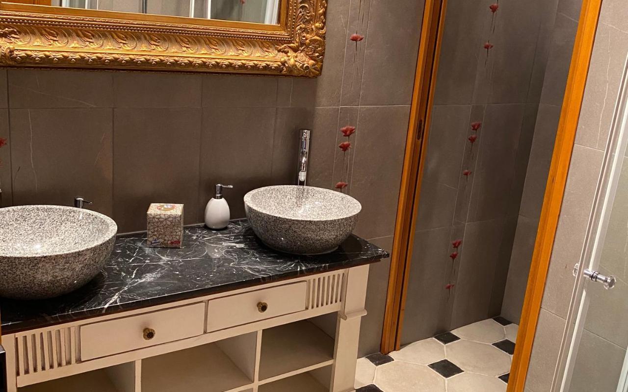 Le Domaine De Tizo Hotell Saint-Victor-de-Morestel Eksteriør bilde