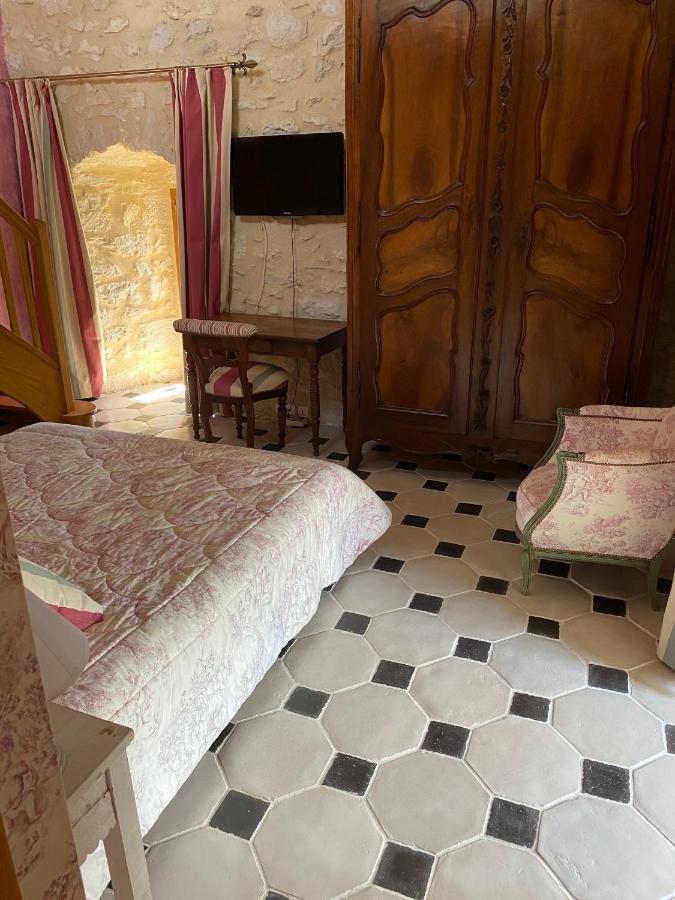 Le Domaine De Tizo Hotell Saint-Victor-de-Morestel Eksteriør bilde
